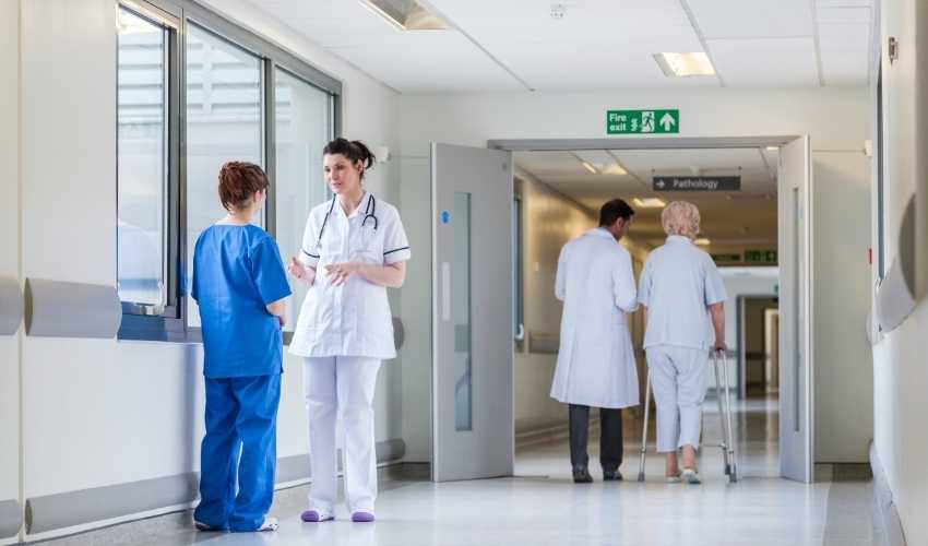 employes-hopital